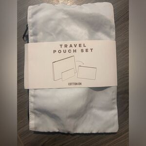 Travel pouch set